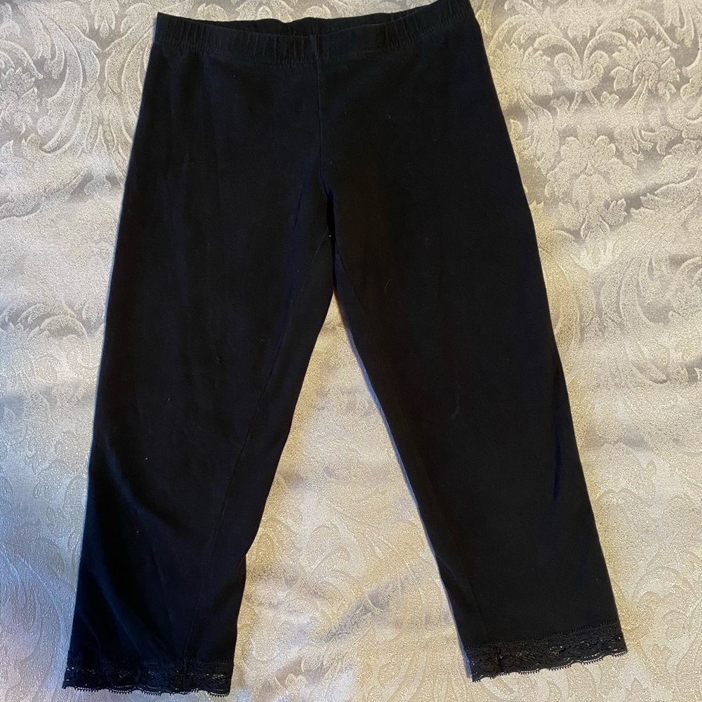 Girls black cropped leggings with lace